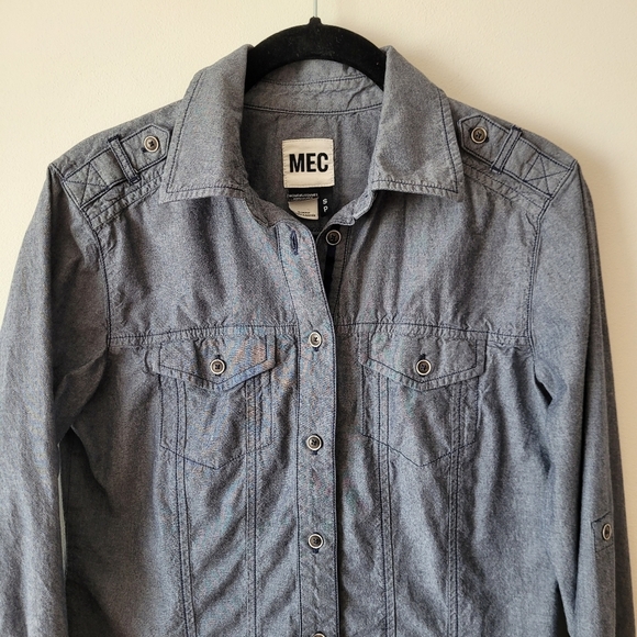 MEC Organic Cottion Button Down Shirt Blue-Grey Chambray Size S - Picture 5 of 12